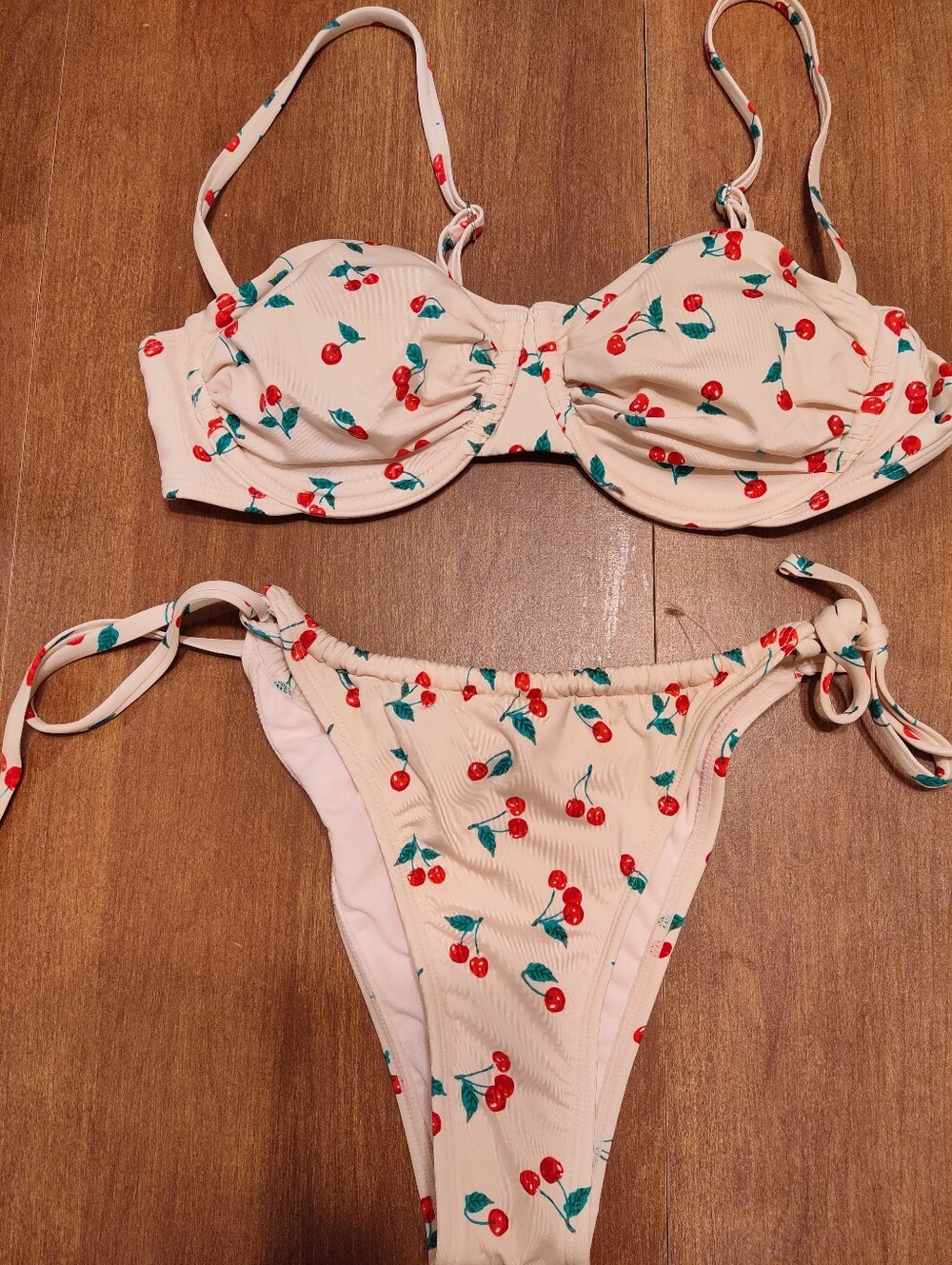 Wild Fable Cherry Bikini Set – Top M / Bottom S